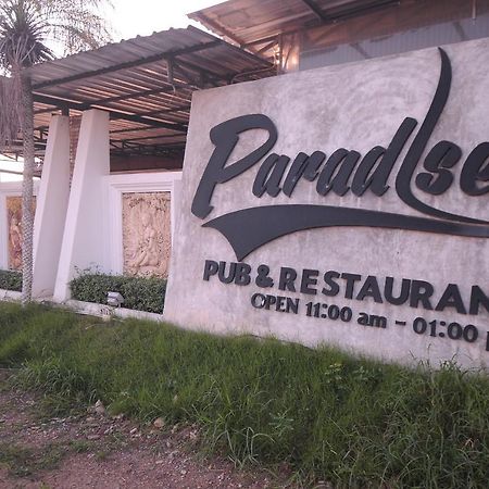 Paradise Inn And Dining 사라 부리 외부 사진